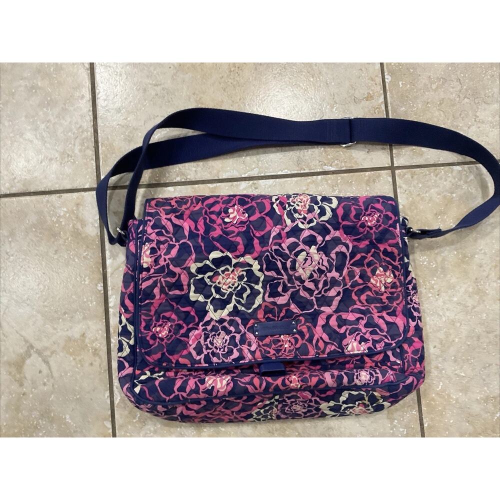 Vera Bradley large messenger bag katalina pink Clean Inside 15 X 12 Crossbody